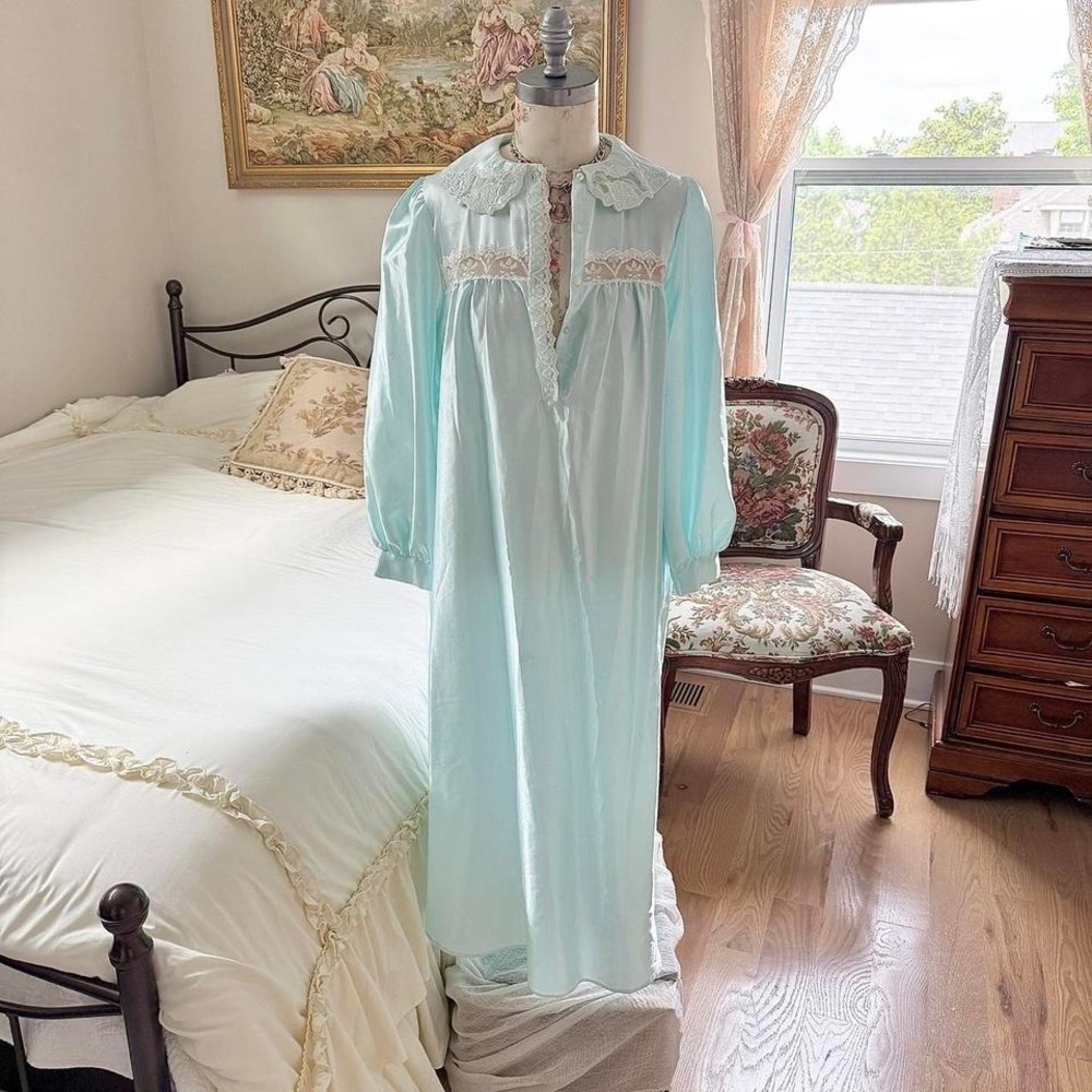 Blue‎ lace nightgown  70s pastel blue nightgown Heather Lane size small